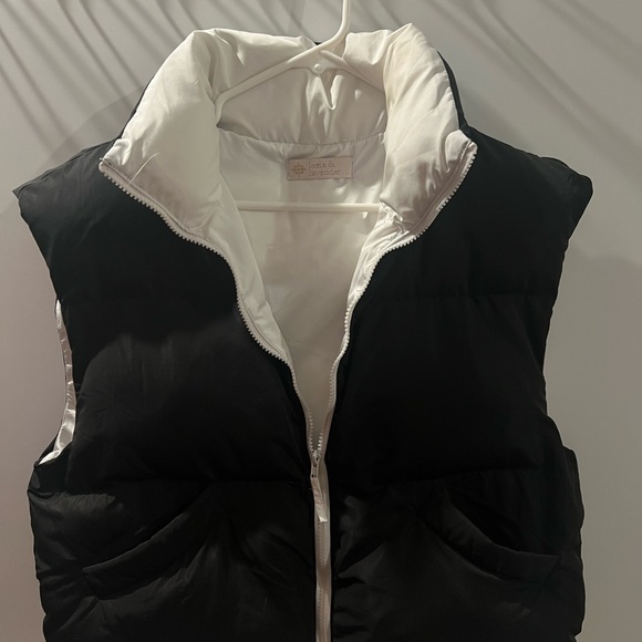 leela & lavender Jackets & Blazers - Leela & Lavender Black and White Puffer Vest